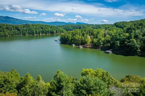 2205 Black Forest 28 Dr #28, Marion, NC 28752 photo 4