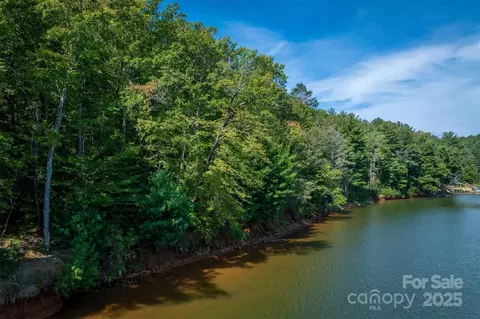 2205 Black Forest 28 Dr #28, Marion, NC 28752 photo 10