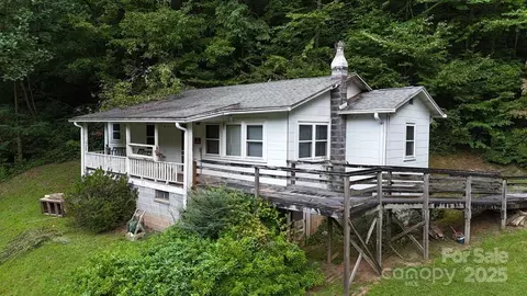 312 Pressley Creek Rd, Cullowhee, NC 28723