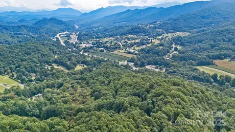 9999 Flowing Brook 7 Ln #7, Waynesville, NC 28786