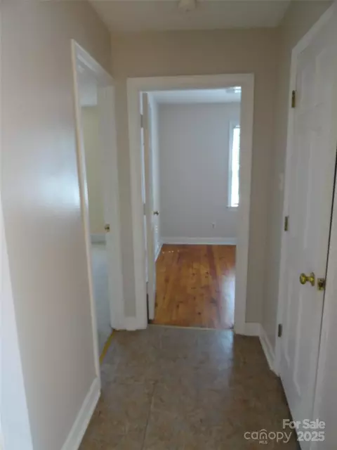 95 Summit St, Marion, NC 28752 photo 14