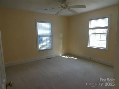 95 Summit St, Marion, NC 28752 photo 15