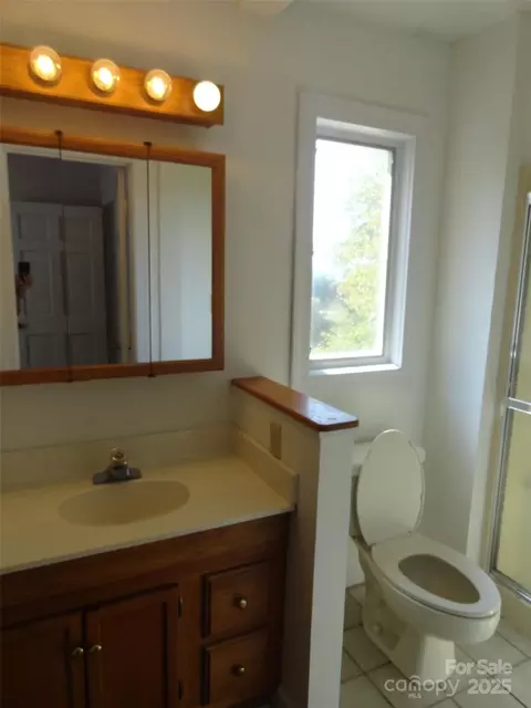 95 Summit St, Marion, NC 28752 photo 12