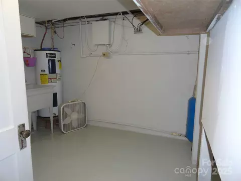 95 Summit St, Marion, NC 28752 photo 18