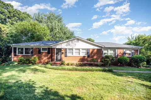 5211 Manning Rd, Charlotte, NC 28269