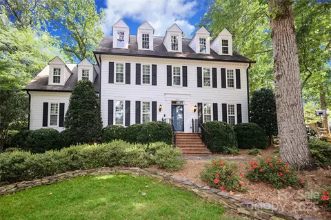 6531 Chestnut Grove Ln, Charlotte, NC 28210