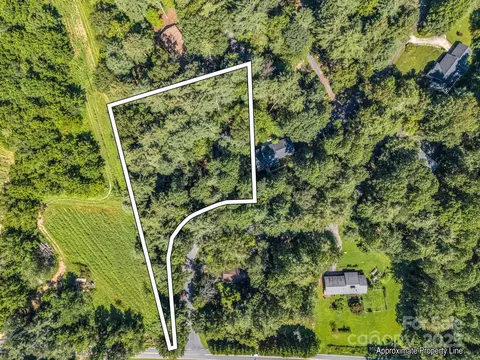 Ann Drive, Hendersonville, NC 28739