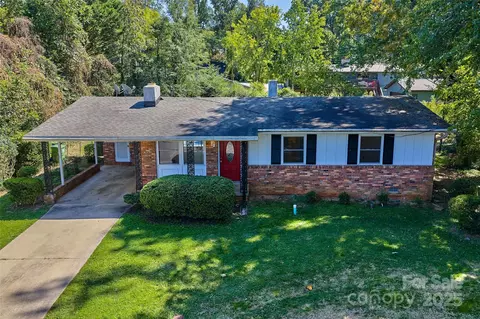 25 Imperial Ct, Asheville, NC 28803