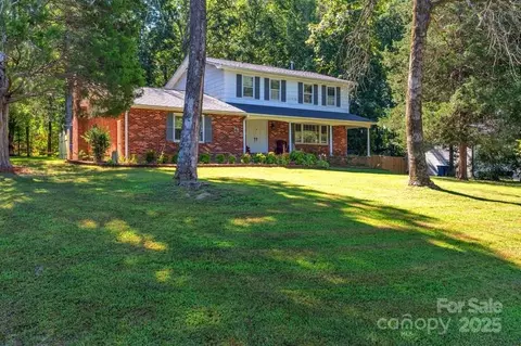 201 Bayberry Dr, Salisbury, NC 28147