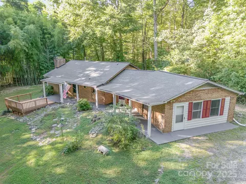 5733 Simpson Rd, Charlotte, NC 28216