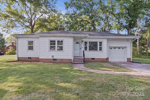 1018 Kansas St, Kannapolis, NC 28083