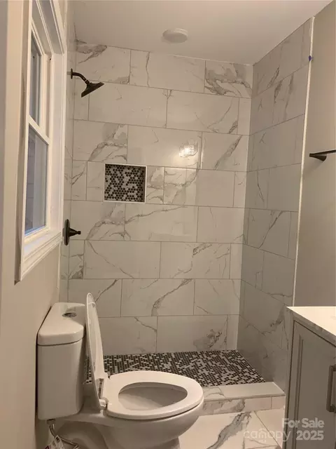 Bath - 501 Colony Rd, Monroe, NC 28112 photo 1 of 4
