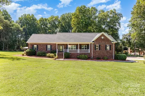 130 Lois Ln, Salisbury, NC 28147