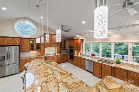 Kitchen - 22501 John Gamble Rd, Cornelius, NC 28031 photo 8 of 9