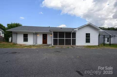 6474 Hudlow Rd, Union Mills, NC 28167