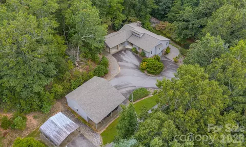 452 Cragmont Rd, Black Mountain, NC 28711