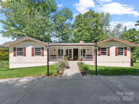211 Pinner Rd, Arden, NC 28704