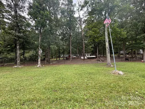1140 Love Valley Rd, Clover, SC 29710