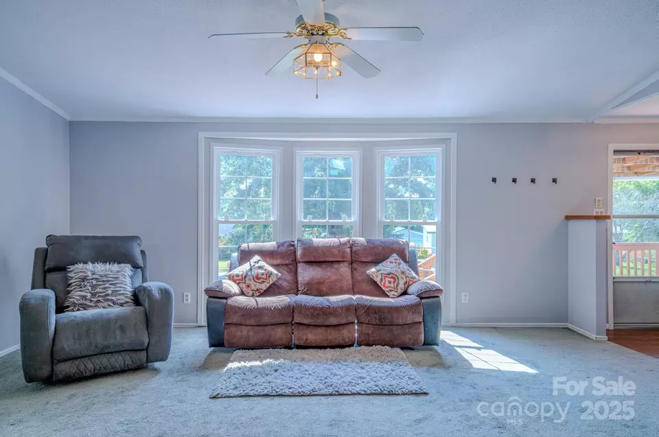 Living - 110 Haven Rd, East Flat Rock, NC 28726 photo 1 of 5