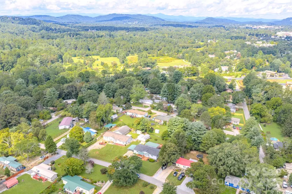View/Area - 110 Haven Rd, East Flat Rock, NC 28726 photo 5 of 6