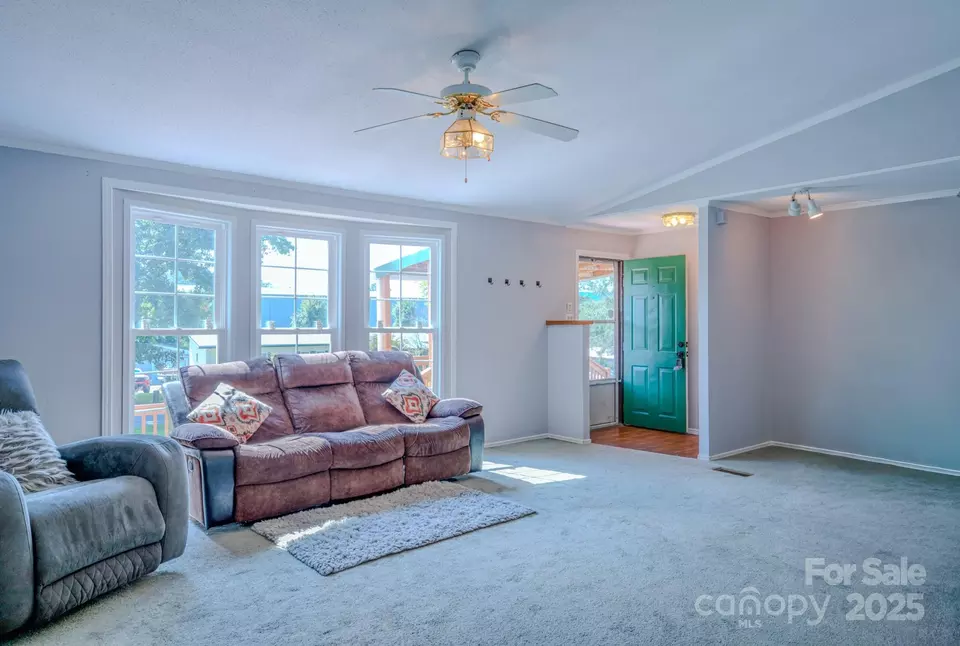 Living - 110 Haven Rd, East Flat Rock, NC 28726 photo 3 of 5