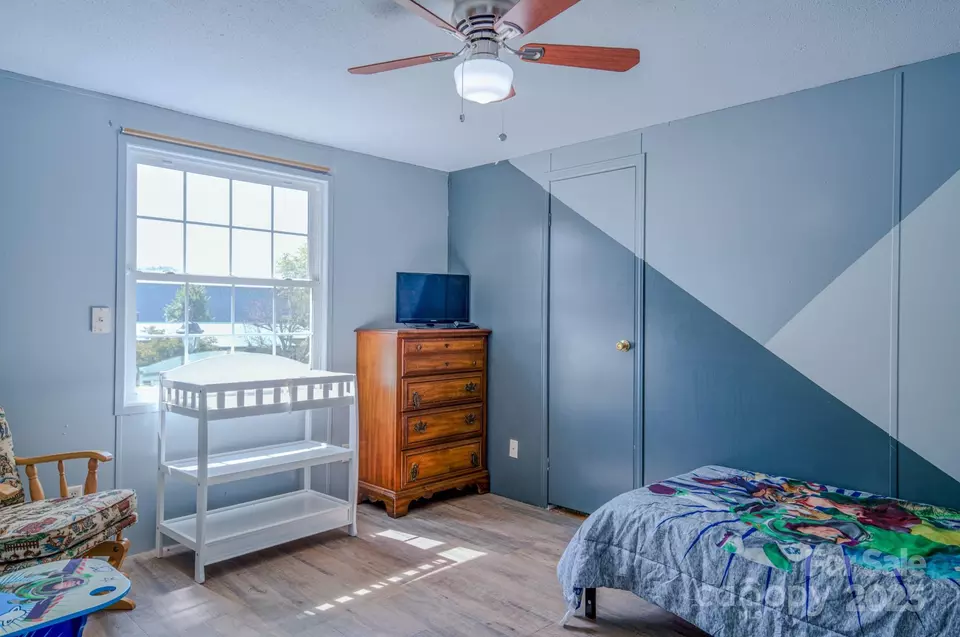Bedroom - 110 Haven Rd, East Flat Rock, NC 28726 photo 2 of 3