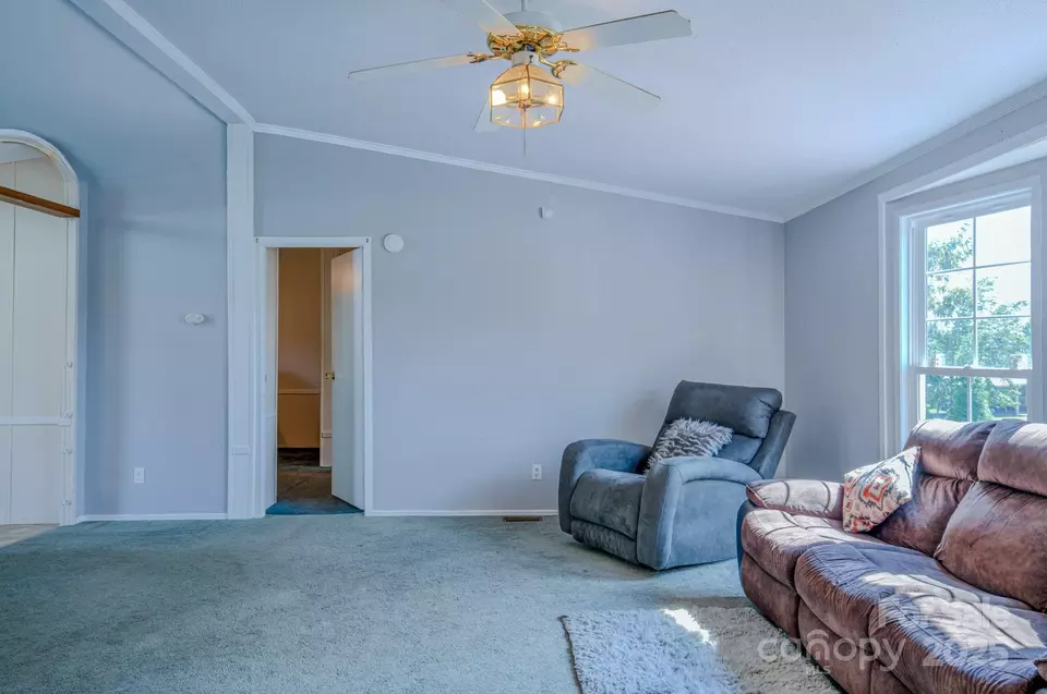 Living - 110 Haven Rd, East Flat Rock, NC 28726 photo 4 of 5