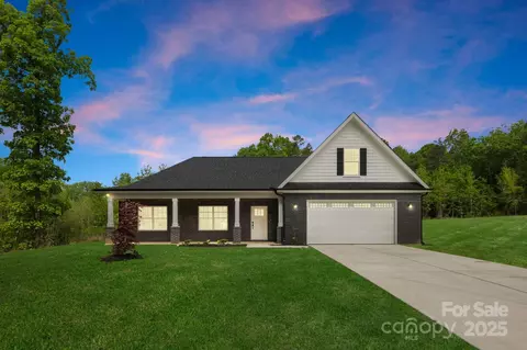 2460 Primm Rd, Charlotte, NC 28216