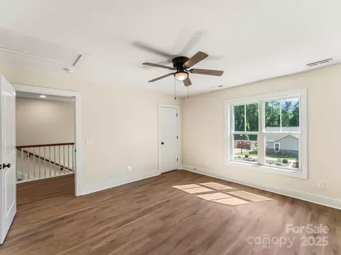 Bedroom - 202 Beacon Ave, Morganton, NC 28655 photo 6 of 7
