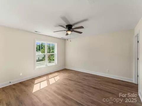 Bedroom - 202 Beacon Ave, Morganton, NC 28655 photo 5 of 7