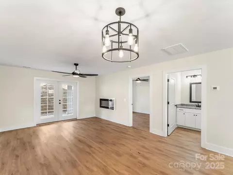 Living - 202 Beacon Ave, Morganton, NC 28655 photo 5 of 5