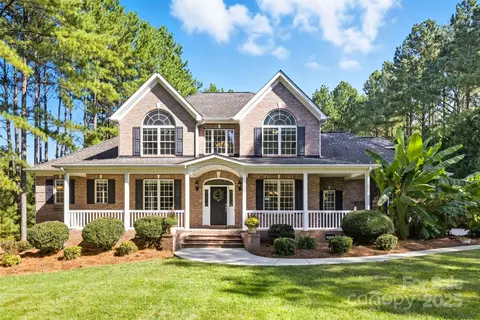 807 Land Grant Ct, York, SC 29745