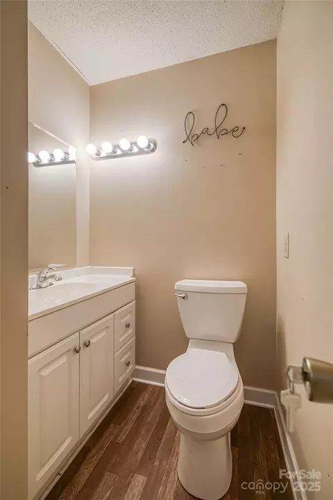 Bath - 5029 Scott Rd, Morganton, NC 28655 photo 1 of 2