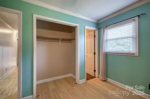 Bedroom - 5029 Scott Rd, Morganton, NC 28655 photo 3 of 6