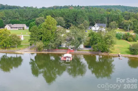 287 Wildlife Club Ln, Taylorsville, NC 28681