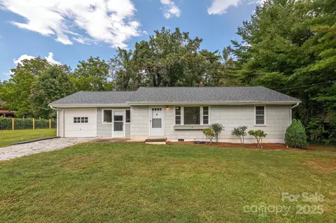 316 Old Haw Creek Rd, Asheville, NC 28805