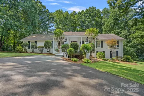 4610 Spicewood Dr, Charlotte, NC 28227