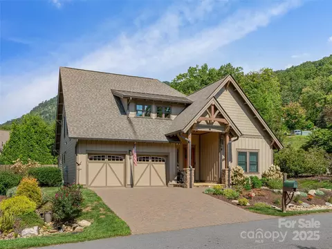 Exterior - 54 Stills Creek Loop, Fairview, NC 28730 photo 2 of 15