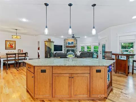Kitchen - 54 Stills Creek Loop, Fairview, NC 28730 photo 5 of 5