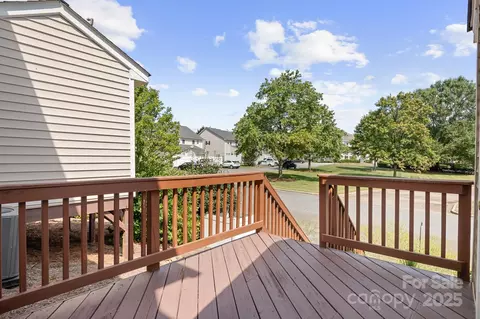 Exterior - 9522 Cadman Ct, Cornelius, NC 28031 photo 4 of 4