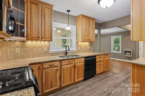 Kitchen - 80 Laurel Ave, Tryon, NC 28782 photo 1 of 2