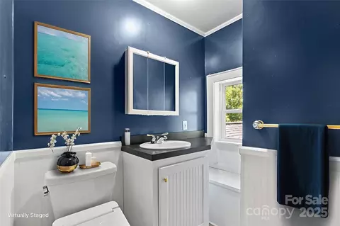 Bath - 80 Laurel Ave, Tryon, NC 28782 photo 1 of 3