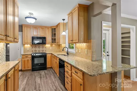 Kitchen - 80 Laurel Ave, Tryon, NC 28782 photo 2 of 2