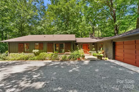 117 Tranquil Ln, Columbus, NC 28722