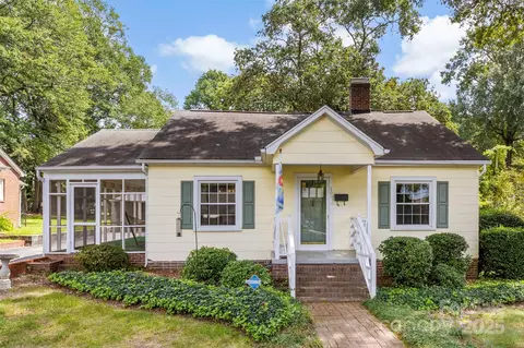 108 S Belvedere Ave, Gastonia, NC 28054