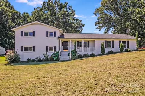 155 Mcadam Ln, Mooresville, NC 28117