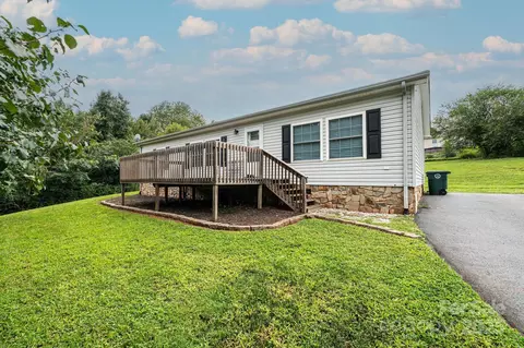 110 Eagles Nest Ln, Valdese, NC 28690
