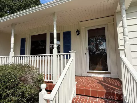 7645 Robinson Church Rd, Harrisburg, NC 28075
