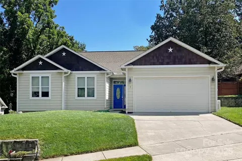 3 Catalina Ct, Asheville, NC 28806