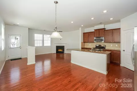 Living - 8273 Viewpoint Ln, Cornelius, NC 28031 photo 6 of 12